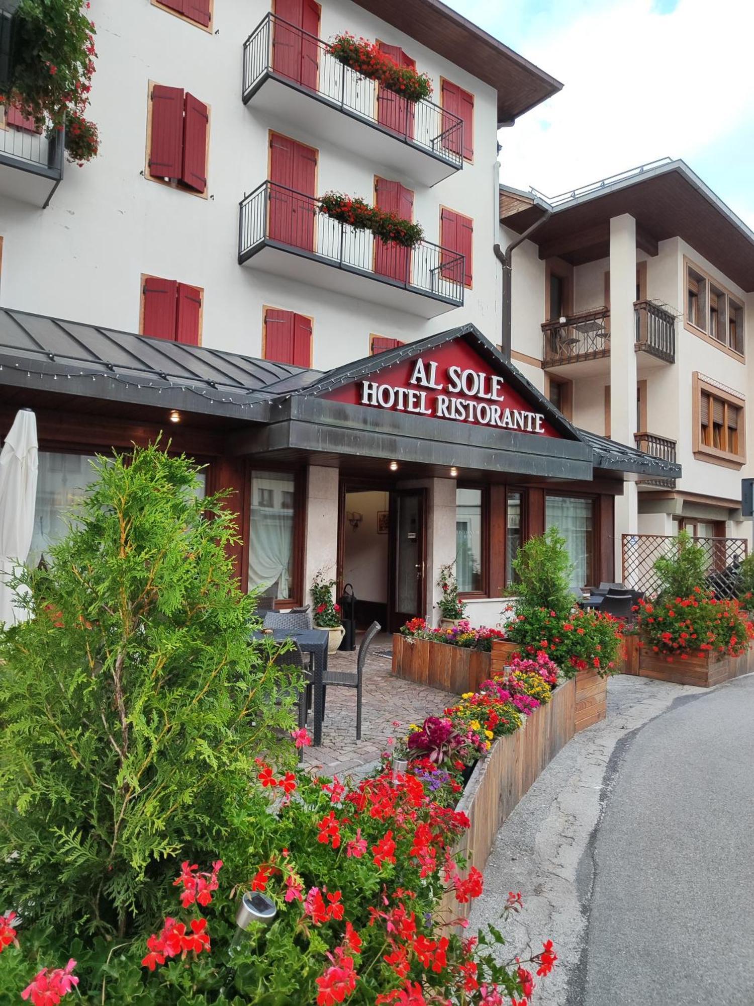 Al Sole Hotel Ristorante Dal 1870 Pieve di Cadore Eksteriør bilde